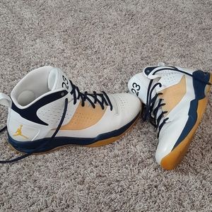 Jordan Nike ID size 13